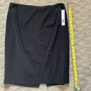 Elie Tahari Cindy Skirt, Black, sized 8, new with tagss